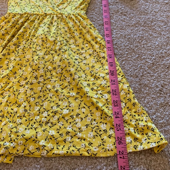 Floral mini summer dress - Picture 3 of 3